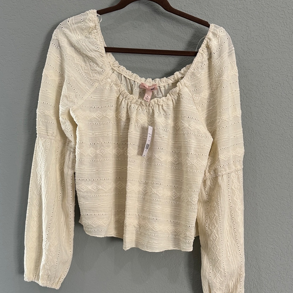 Elegant Cream Women's Blouse